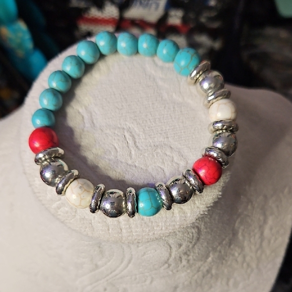 Jewelry - Turquoise and Silver Beaded Bracelet